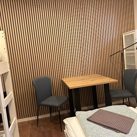 Blue Doors Hostel Altstadt รอสต็อค ภายนอก รูปภาพ